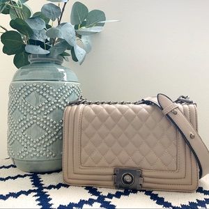 Quilted crossbody bag